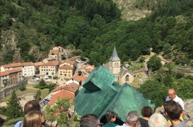 Grotte de cristal, la nouvelle œuvre du PARTAGE DES EAUX est inaugurée